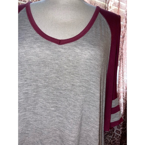 Women’s Burgundy Maurices Quarter Sleeve Shirt 💖 - Picture 8 of 17